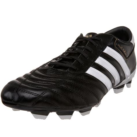 adidas Men's adiNOVA II IN Soccer Shoe 